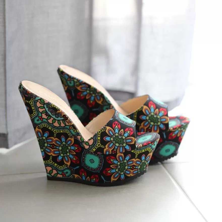 SHARLENE CALZATURE Zeppe-Black Multicolor Floral Fabric Sabot Wedge - Code 33150